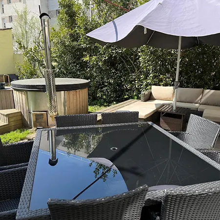 Ubytování v soukromí Du Calme En Pleine Jacuzzi *