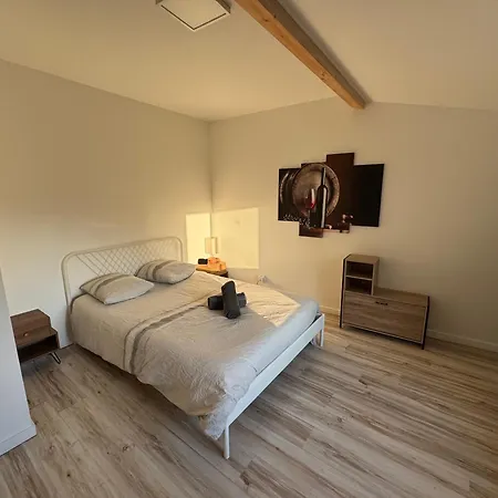 Du Calme En Pleine Jacuzzi Homestay Bordeaux