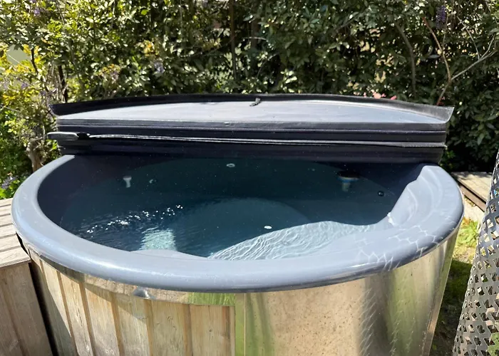 Du Calme En Pleine Jacuzzi Alloggio in famiglia