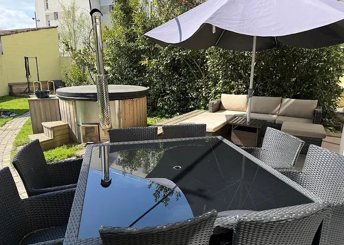 Alloggio in famiglia Du Calme En Pleine Jacuzzi *