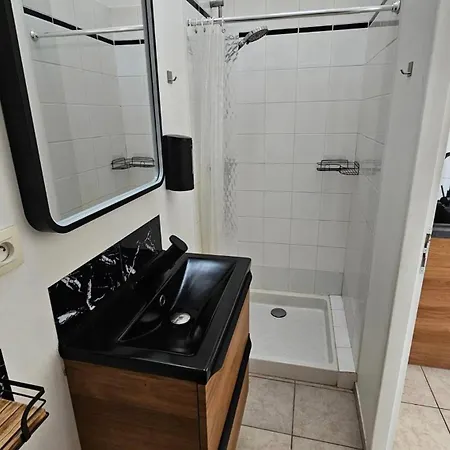 Homestay szállás Du Calme En Pleine Jacuzzi *